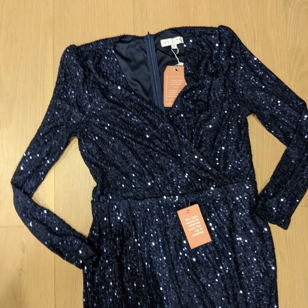 Ivy City navy sequin dress - Picture 7 of 7